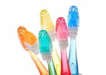 Diş Fırçası Seçerken Dikkat Edilmesi Gerekenler